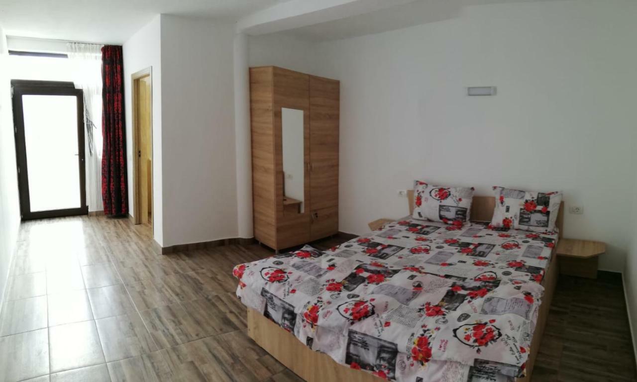 Hotel Laubert Călimăneşti Exterior foto